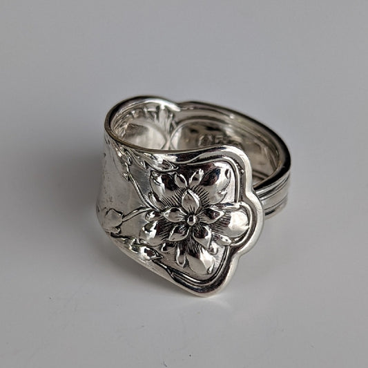 "Daisy" Spoon Ring