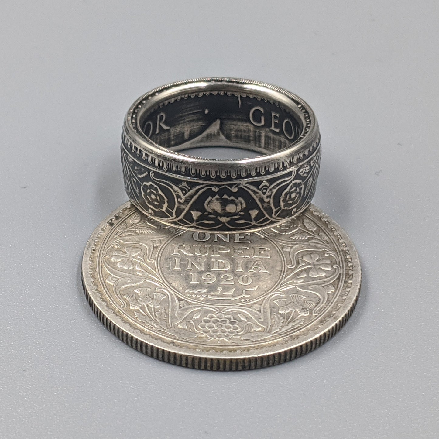 Silver British India One Rupee Coin Ring - 1911-1939
