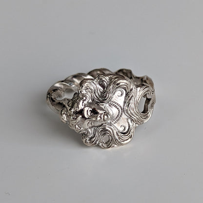 "Venus" Spoon Ring