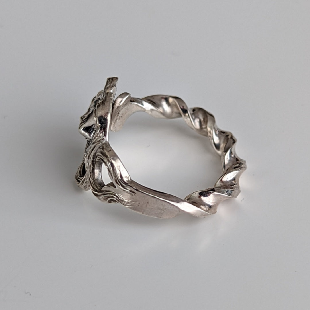 "Venus" Spoon Ring